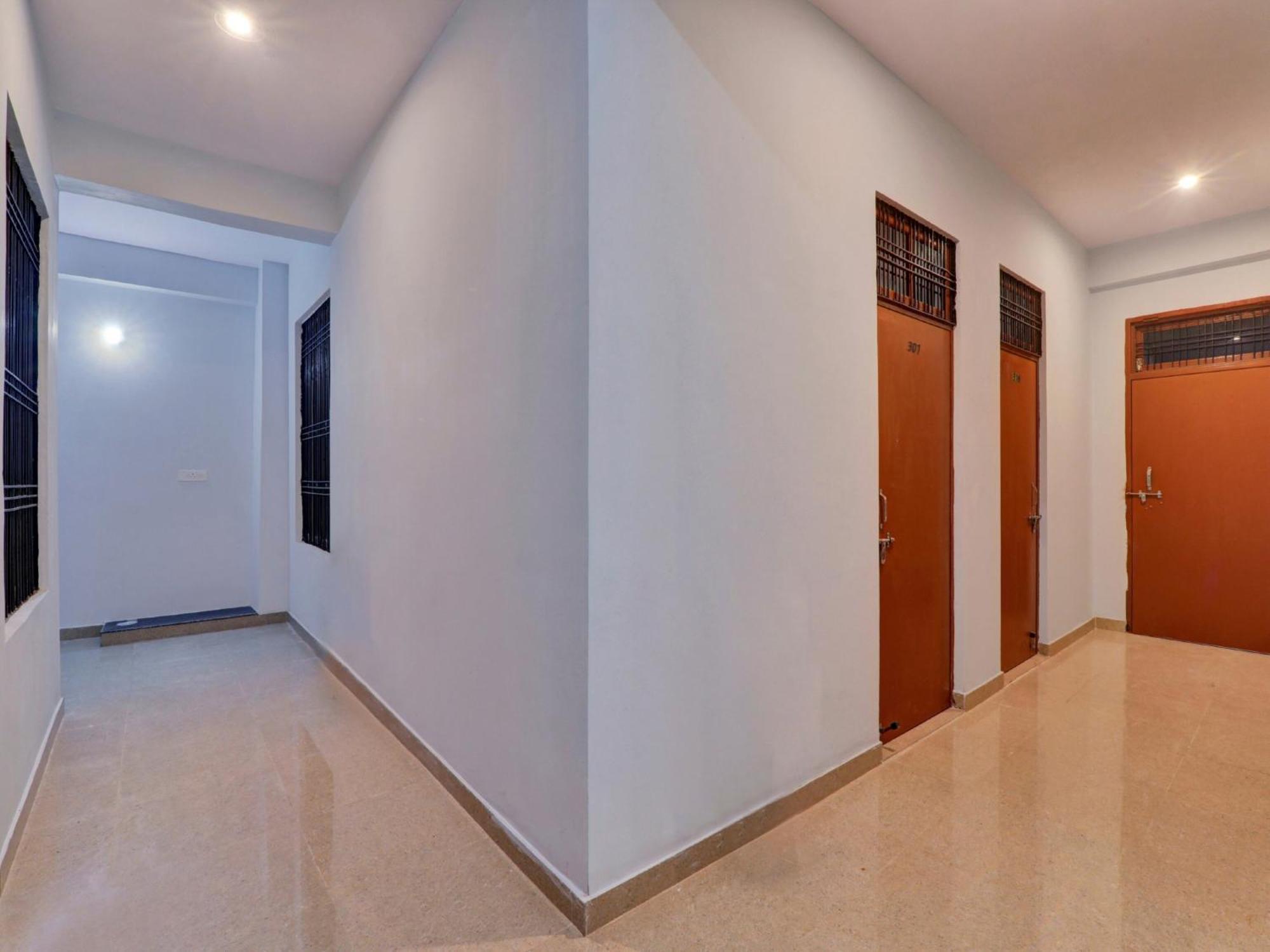 Hotel O Aradhya Galaxy Bhauli Εξωτερικό φωτογραφία