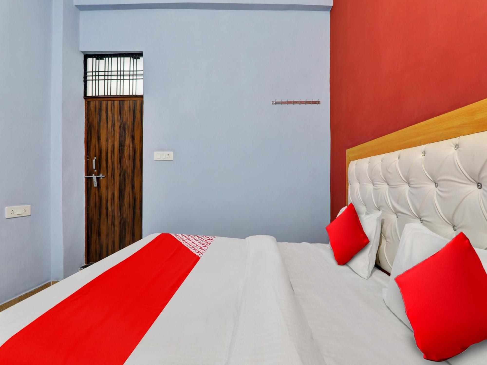 Hotel O Aradhya Galaxy Bhauli Εξωτερικό φωτογραφία