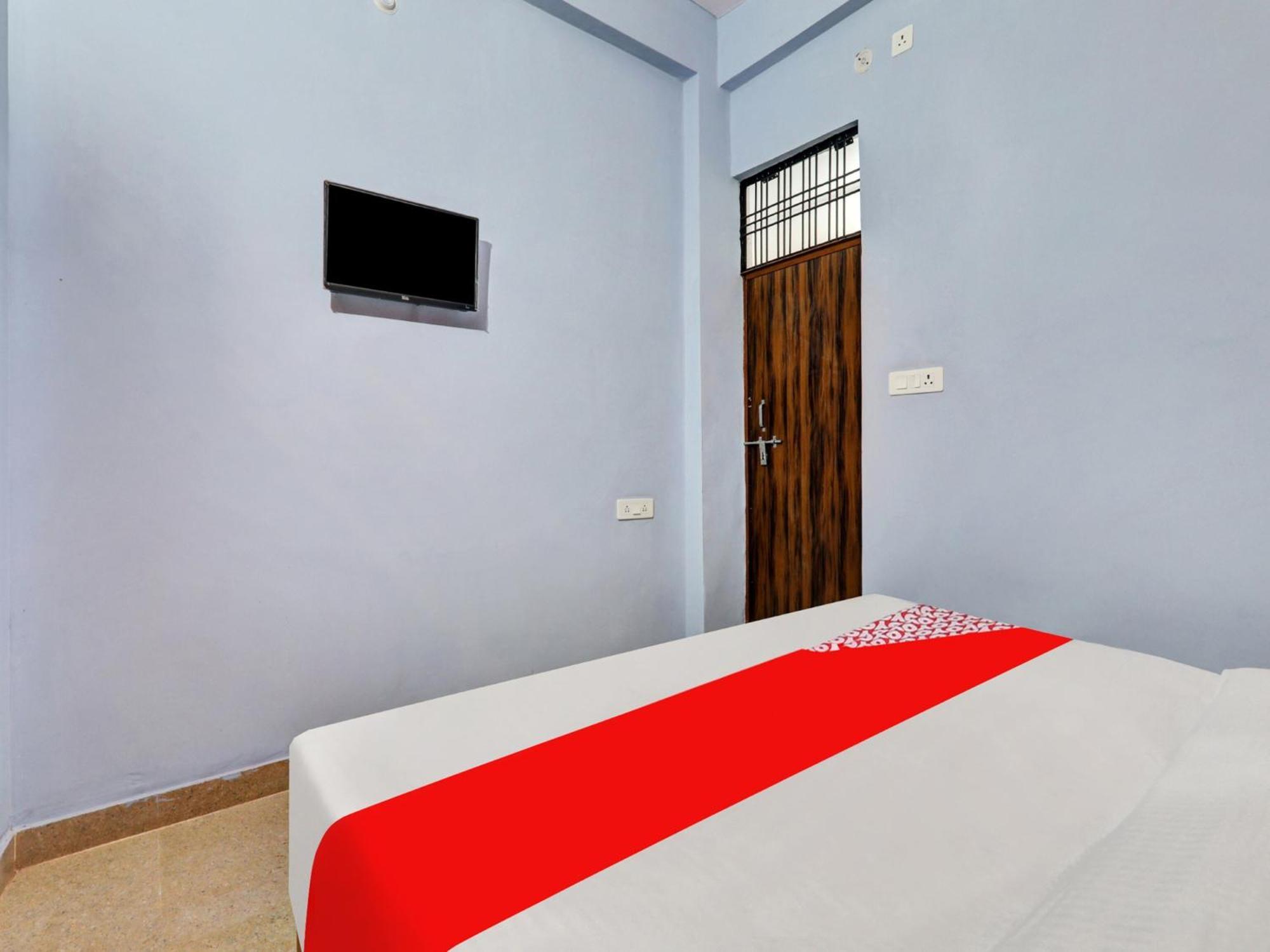 Hotel O Aradhya Galaxy Bhauli Εξωτερικό φωτογραφία